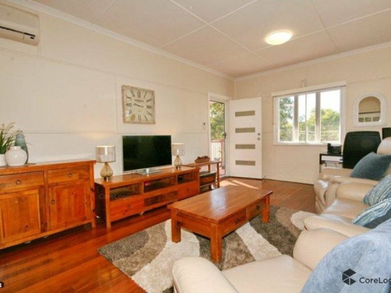 10 Ulagree St, Wynnum West QLD 4178