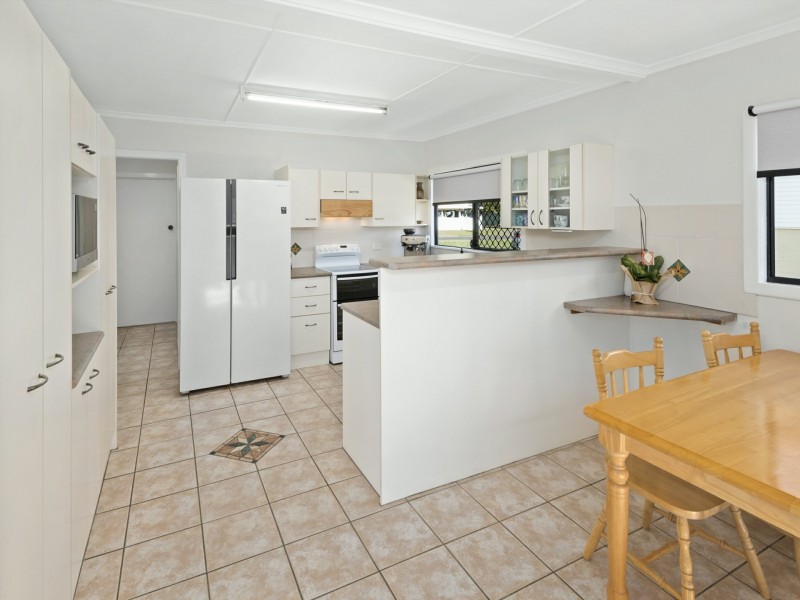 8 Cornucopia Street, Manly West QLD 4179