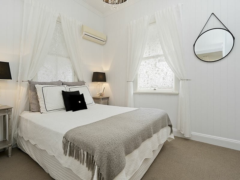139 Mountjoy Terrace, Manly QLD 4179