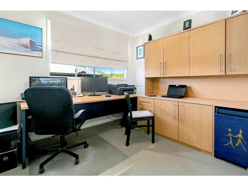 30 Wilfred Street, Lota QLD 4179