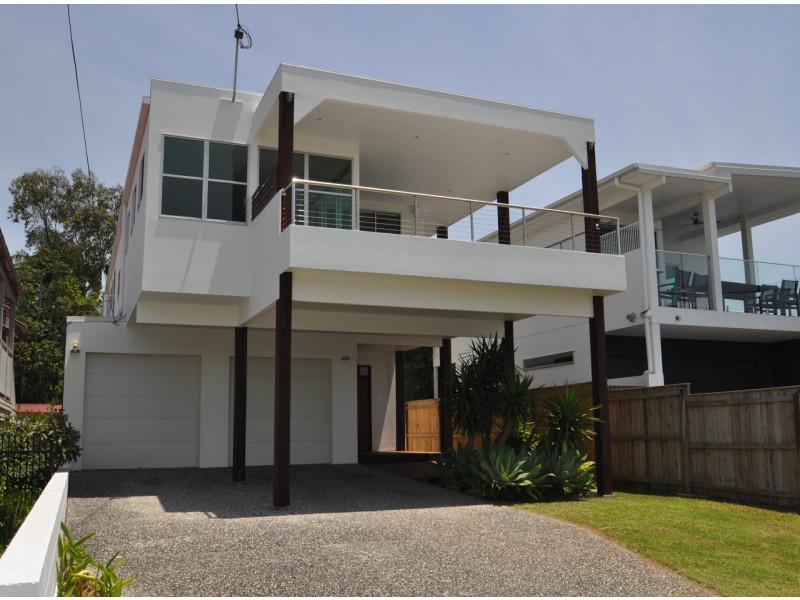 763 Esplanade, Lota QLD 4179