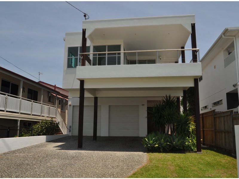 763 Esplanade, Lota QLD 4179