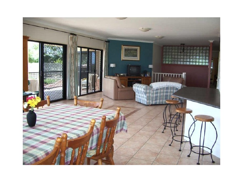 31 Saunders Place, Wynnum QLD 4178