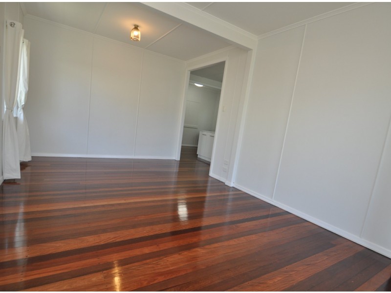 13 Pansy Street, Wynnum QLD 4178