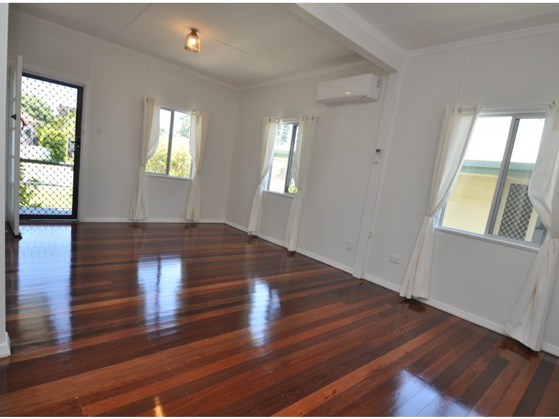 13 Pansy Street, Wynnum QLD 4178