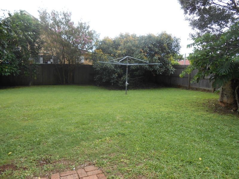 19 Berrimilla Street, Manly West QLD 4179