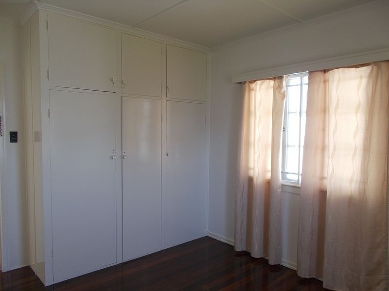 19 Berrimilla Street, Manly West QLD 4179