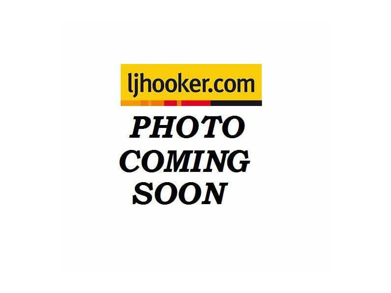10 School Road, Wynnum West QLD 4178