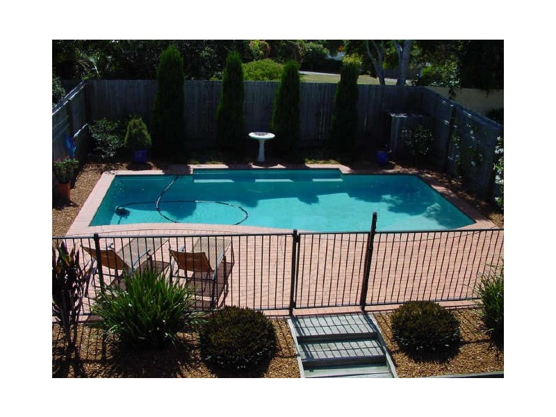 6 MacDonald Street, Lota QLD 4179