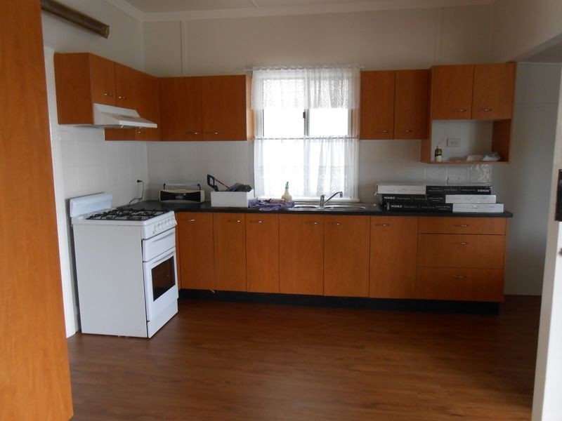 31 Wassell Street, Wynnum QLD 4178