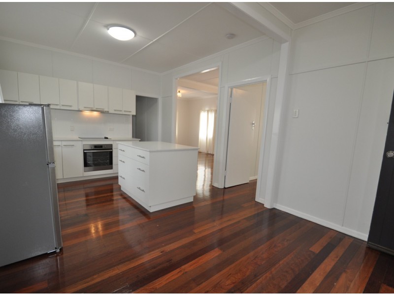 13 Pansy Street, Wynnum QLD 4178