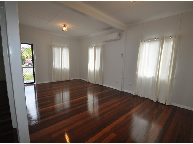 13 Pansy Street, Wynnum QLD 4178