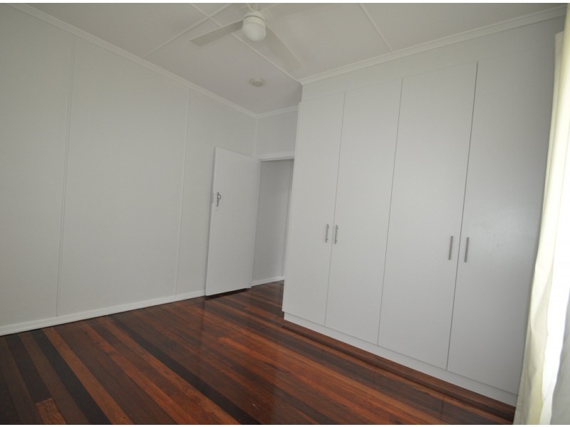 13 Pansy Street, Wynnum QLD 4178