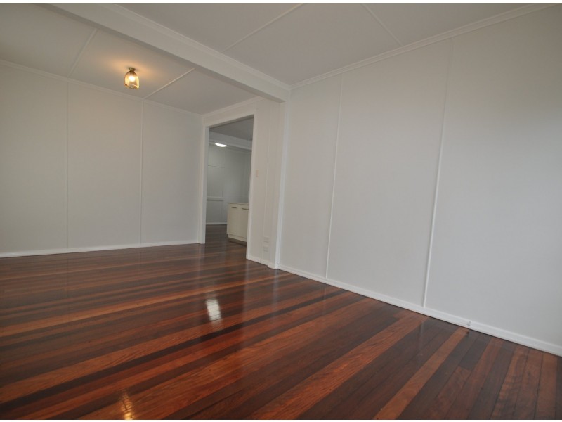 13 Pansy Street, Wynnum QLD 4178