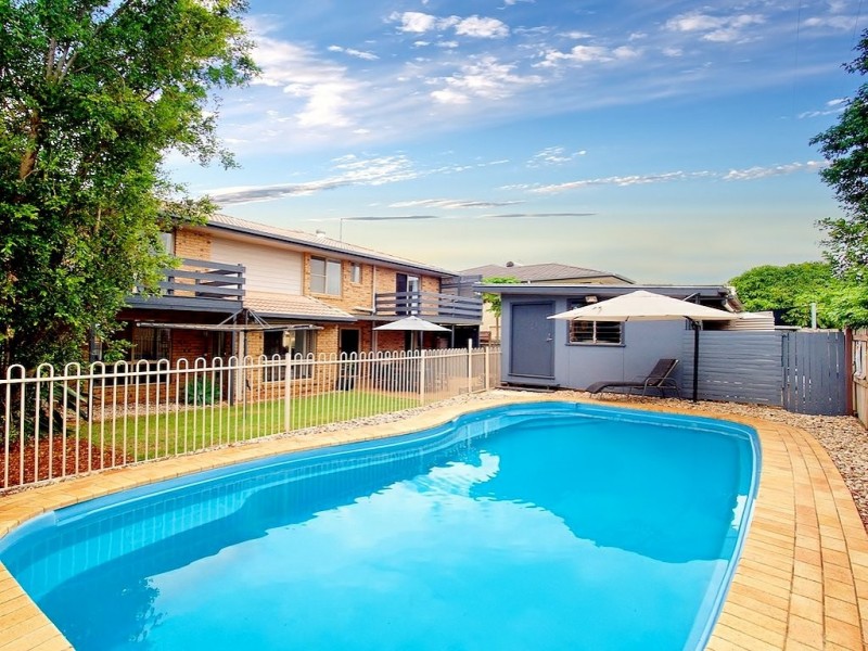 12 Ringara Street, Manly West QLD 4179