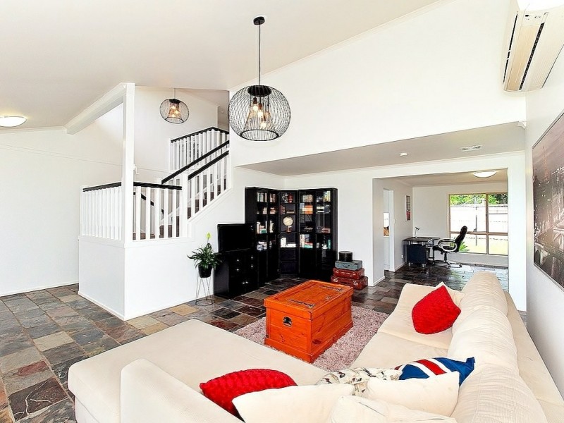 12 Ringara Street, Manly West QLD 4179