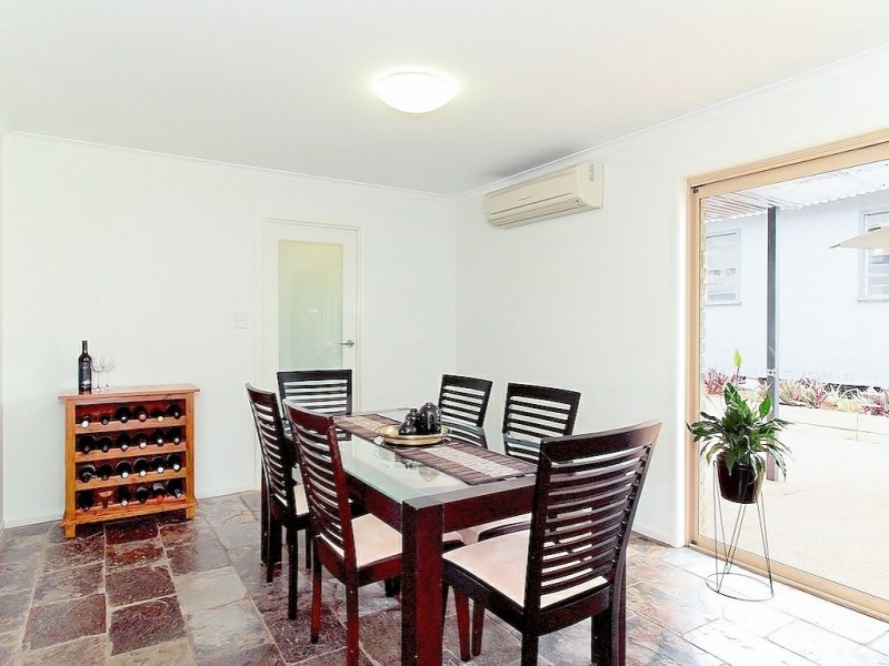 12 Ringara Street, Manly West QLD 4179