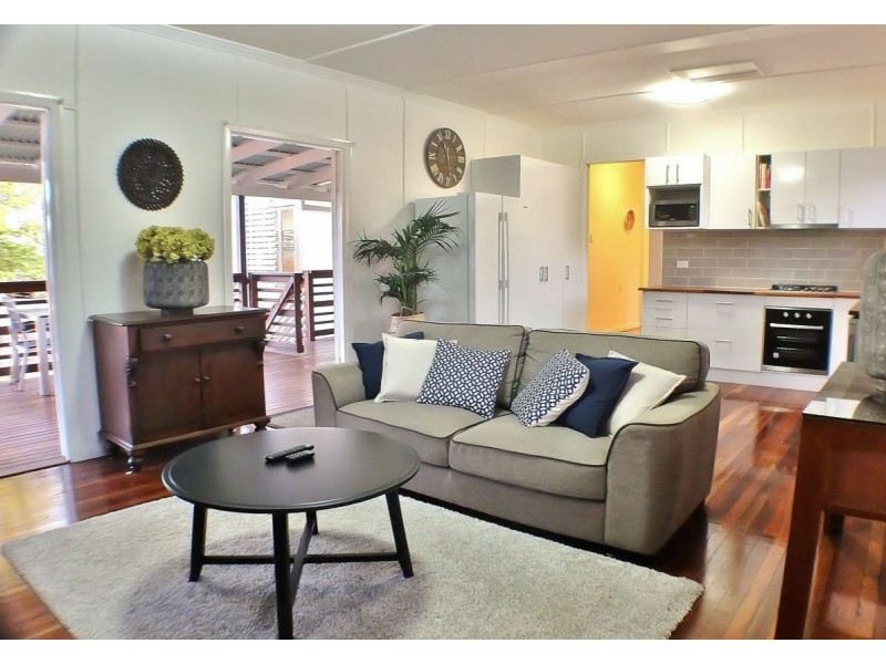 50 Rodney Street, Wynnum West QLD 4178