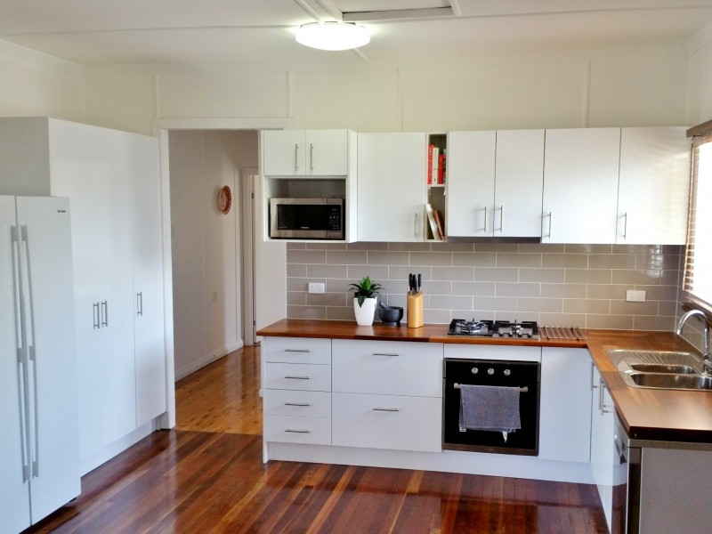 50 Rodney Street, Wynnum West QLD 4178