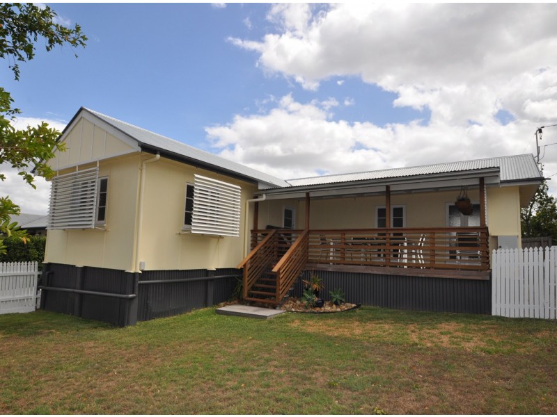 50 Rodney Street, Wynnum West QLD 4178
