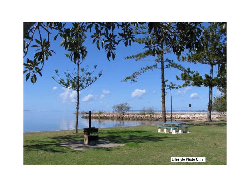 9 Charlotte St, Wynnum QLD 4178