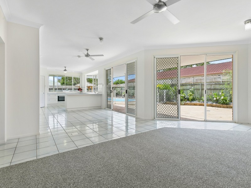 4 Moray Close, Manly West QLD 4179