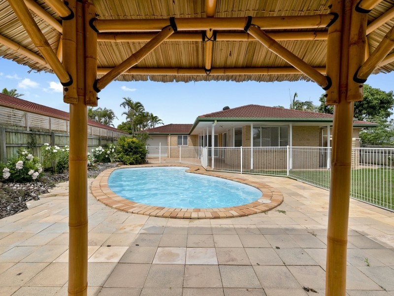 4 Moray Close, Manly West QLD 4179
