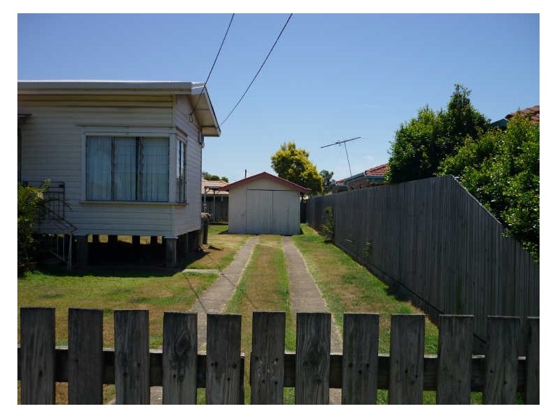 11 Drayton Terrace, Wynnum QLD 4178