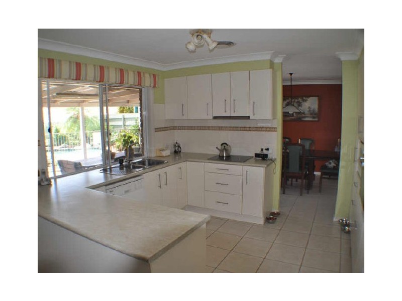 47 Scanlen Crs, Wynnum West QLD 4178