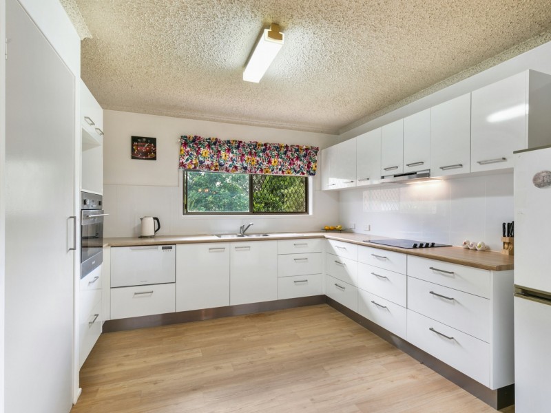 19 Catamaran Street, Manly West QLD 4179