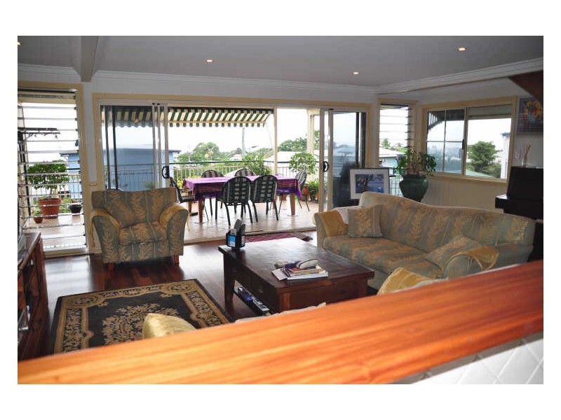 254 Bay Terrace, Wynnum QLD 4178