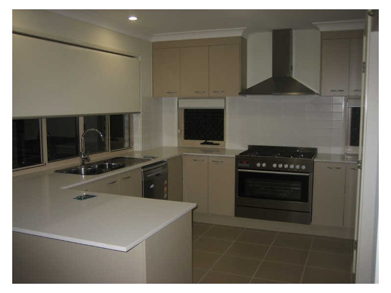 3 Higgs Circuit, Wynnum West QLD 4178