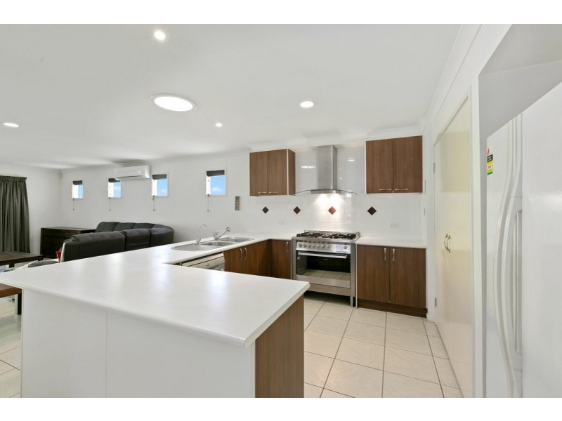 46 Williams Street, Wakerley QLD 4154