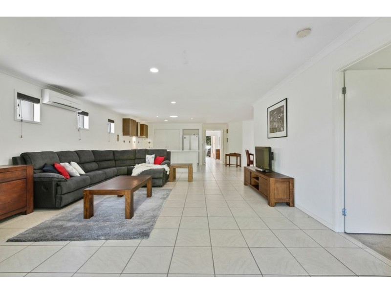 46 Williams Street, Wakerley QLD 4154