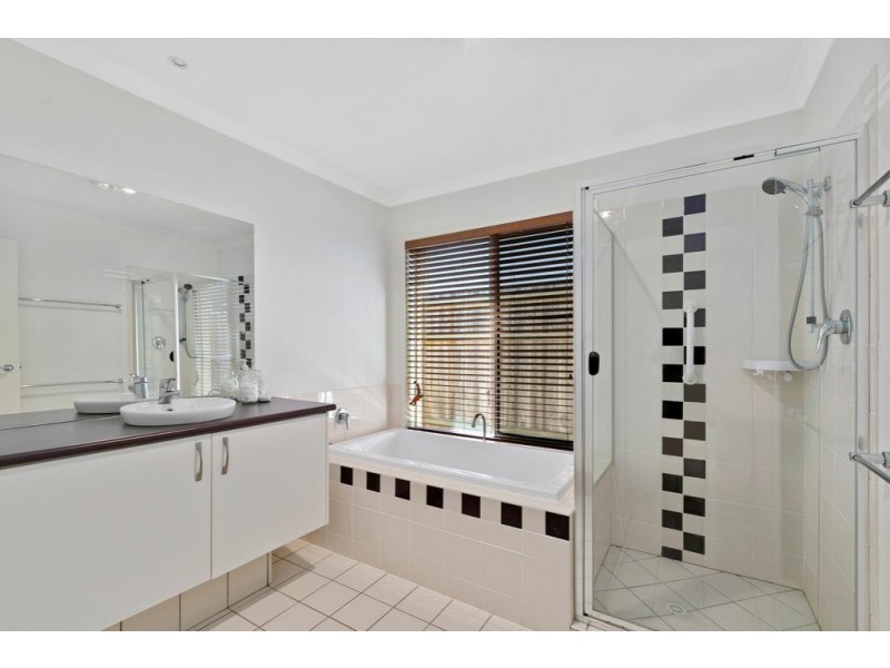 46 Williams Street, Wakerley QLD 4154