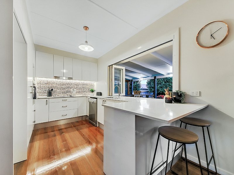 7 Haig St, Wynnum West QLD 4178