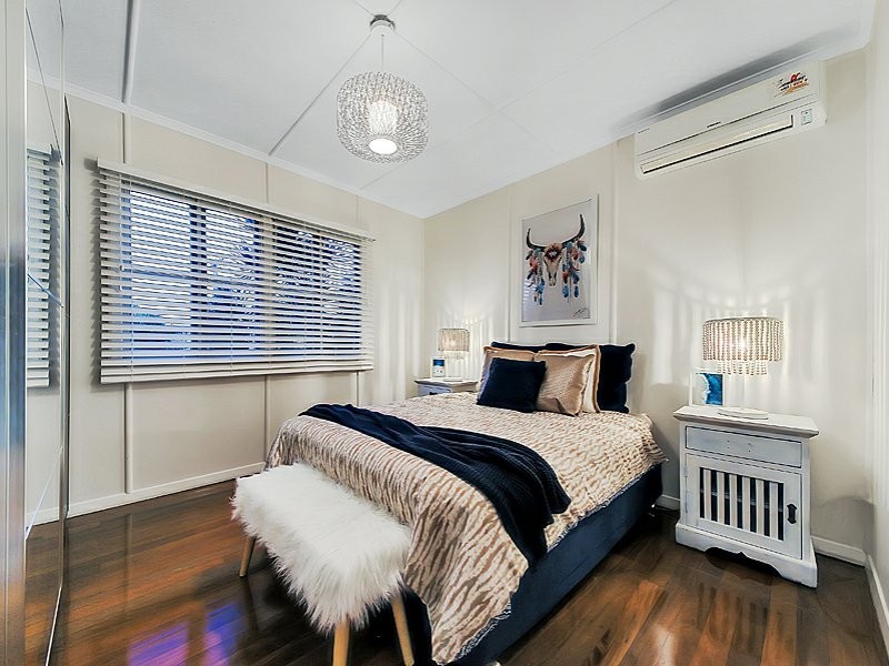 7 Haig St, Wynnum West QLD 4178