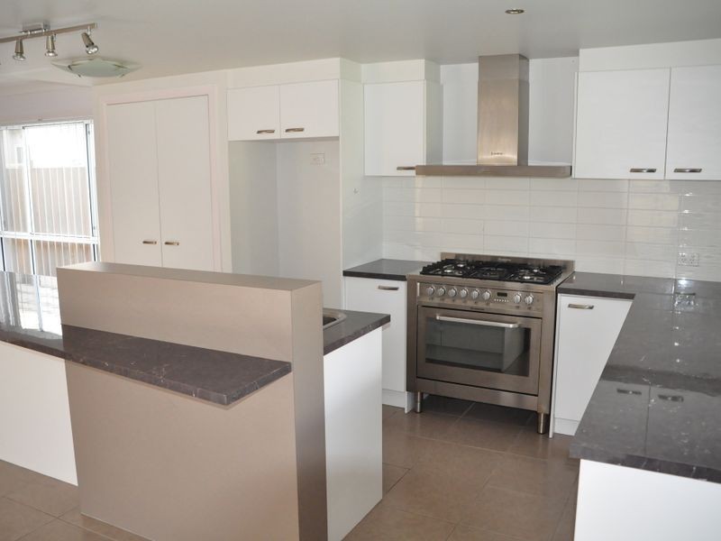 28 Booran Street, Lota QLD 4179