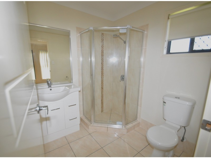 9 Treetop Place, Manly West QLD 4179