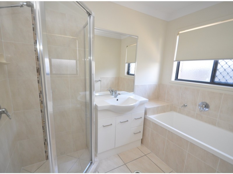 9 Treetop Place, Manly West QLD 4179