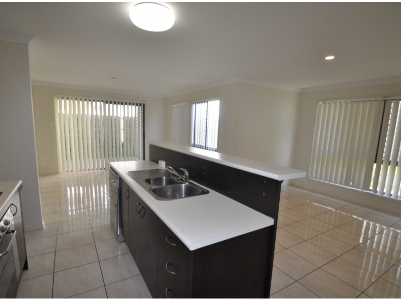 9 Treetop Place, Manly West QLD 4179