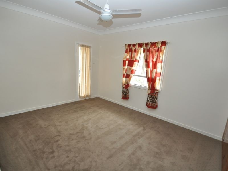 82 Manly Rd, Manly QLD 4179