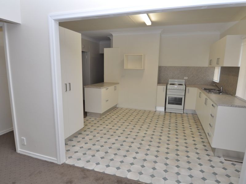 82 Manly Rd, Manly QLD 4179