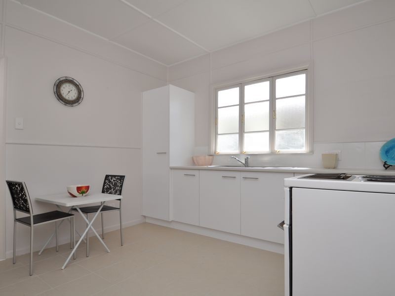 76 Whites Road, Manly West QLD 4179