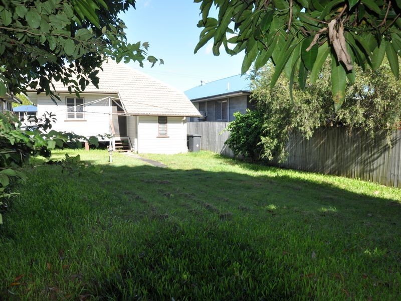 76 Whites Road, Manly West QLD 4179