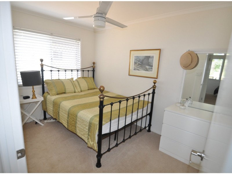 14A Oakley Street, Manly QLD 4179