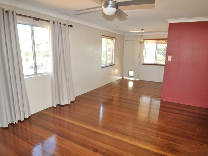 9 Lyrian St, Manly West QLD 4179