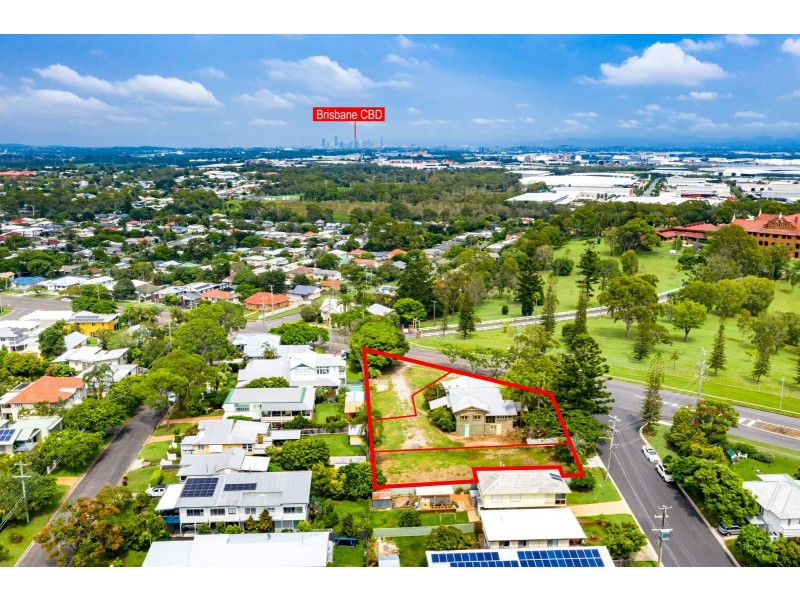 64 Wassell Street, Wynnum QLD 4178