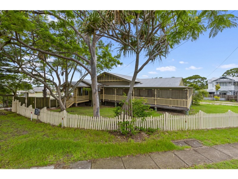 64 Wassell Street, Wynnum QLD 4178