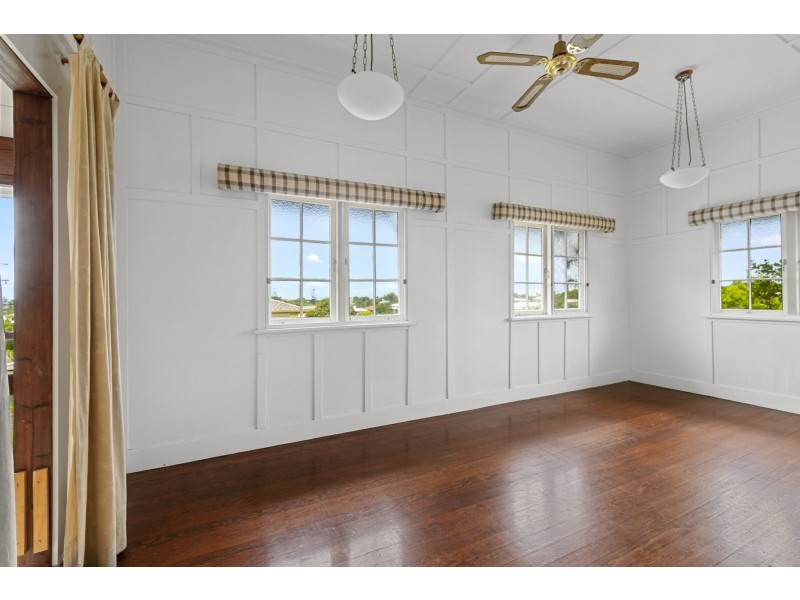 64 Wassell Street, Wynnum QLD 4178